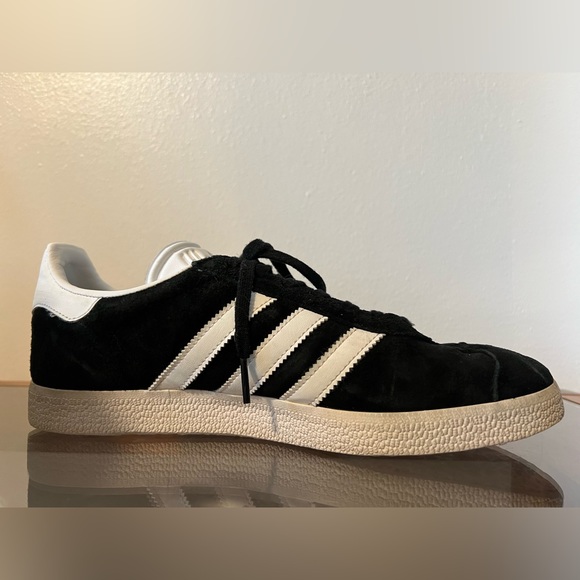 Black Adidas Gazelle Shoes - Picture 2 of 7